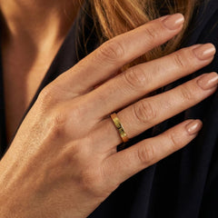 Personalized Engraved Women's Ring – A Message She'll Treasure Forever